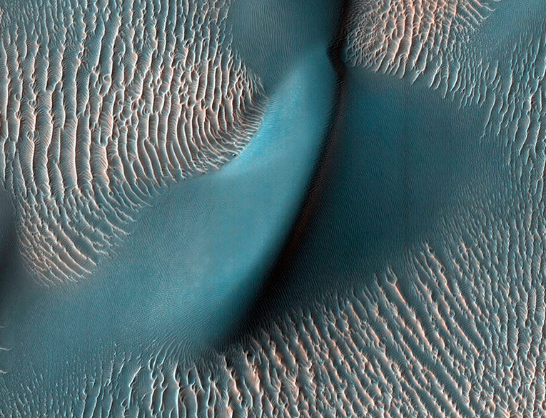 NASA HiRISE Finds a Dune and Ripples